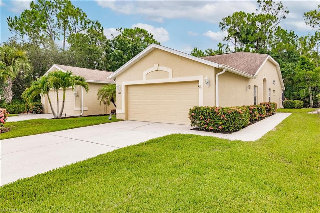5270 Whitten DR 48 NAPLES, FL 34104