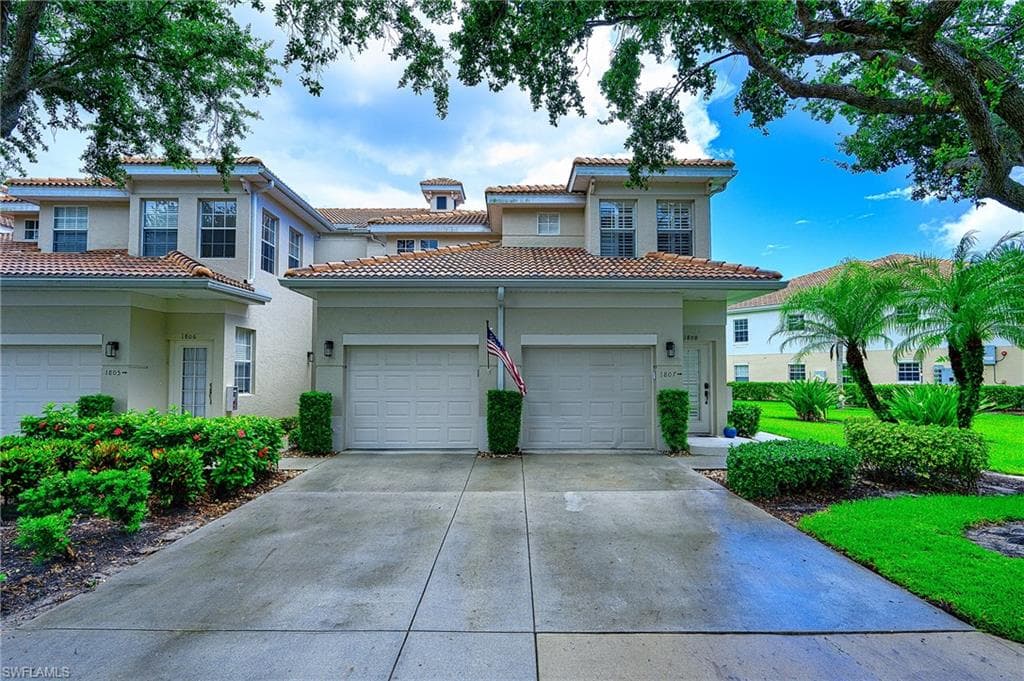 3051 Horizon LN 1807 NAPLES, FL 34109