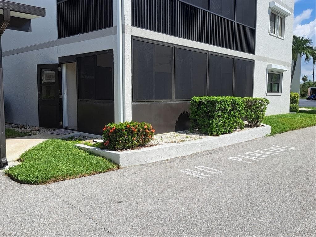 4230 SE 20th PL #101 CAPE CORAL, FL 33904