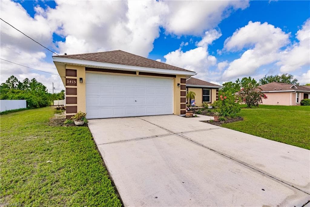 3415 24th ST W LEHIGH ACRES, FL 33971