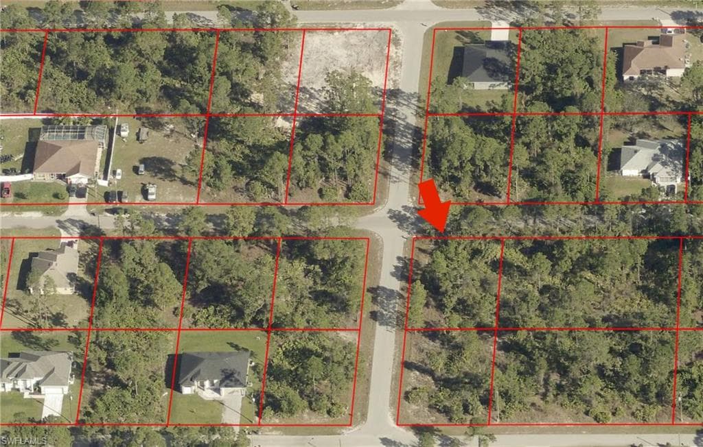 2619 18th ST W LEHIGH ACRES, FL 33971