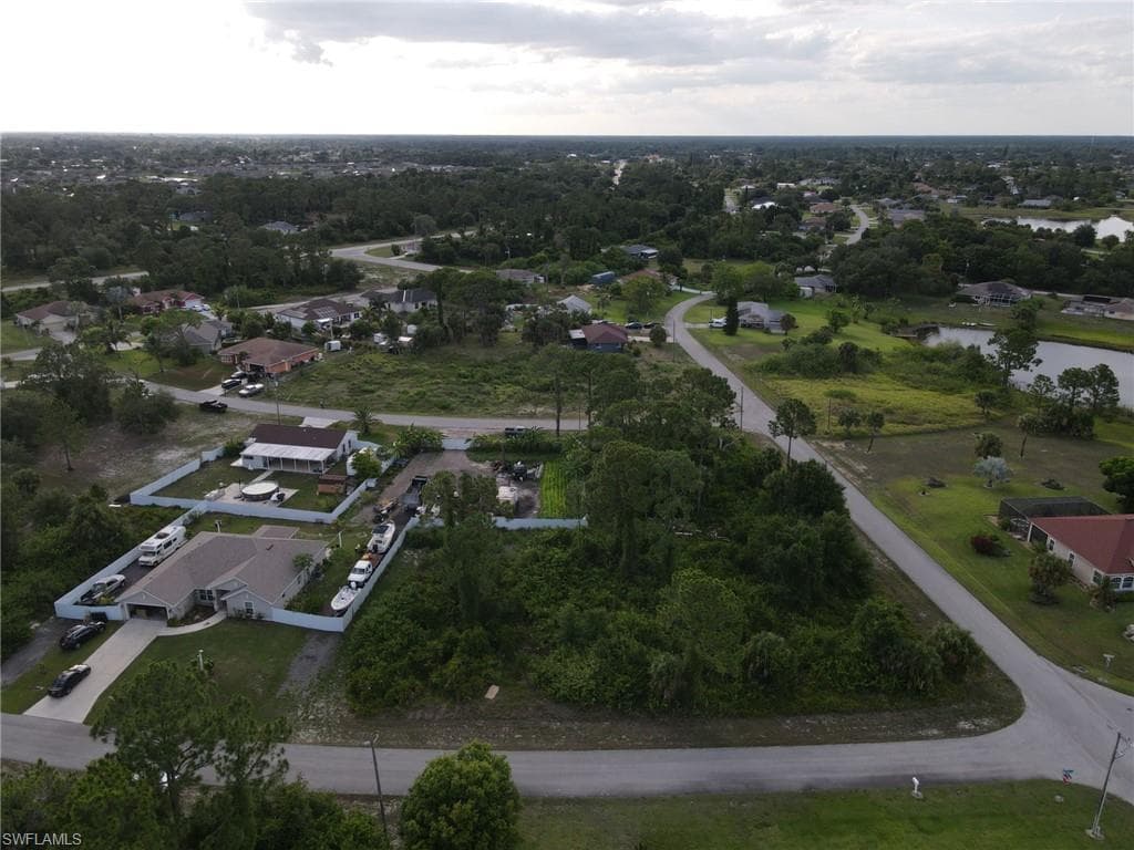 837 Warren ST E LEHIGH ACRES, FL 33974