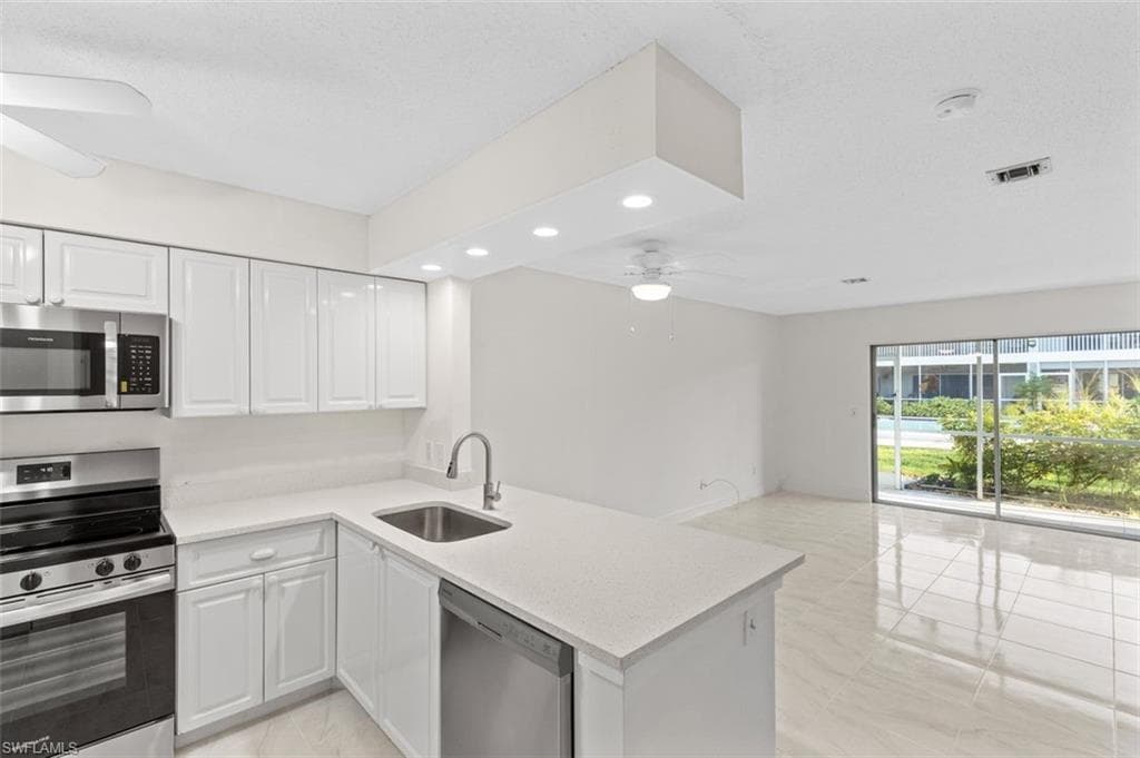 25500 Cockleshell DR 504 BONITA SPRINGS, FL 34135