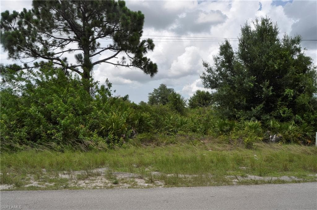 3008 13th ST SW LEHIGH ACRES, FL 33976