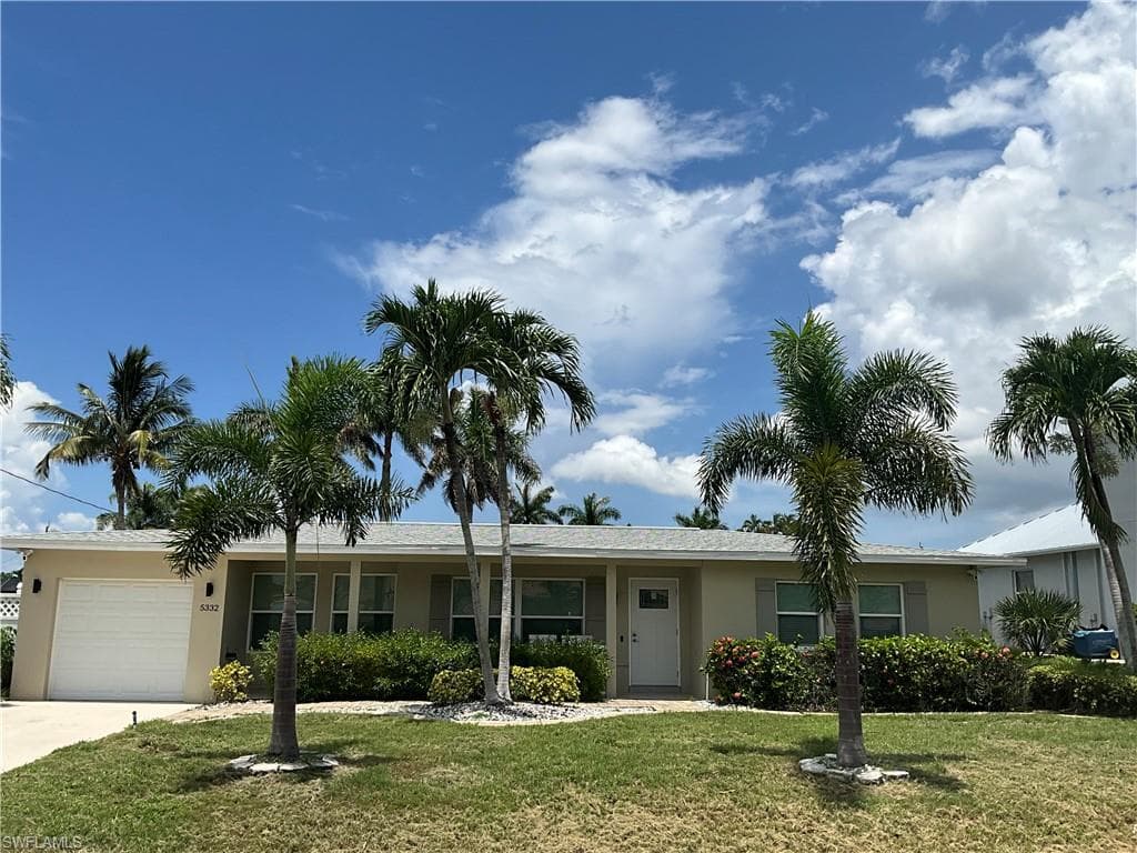 5332 Mayfair CT CAPE CORAL, FL 33904