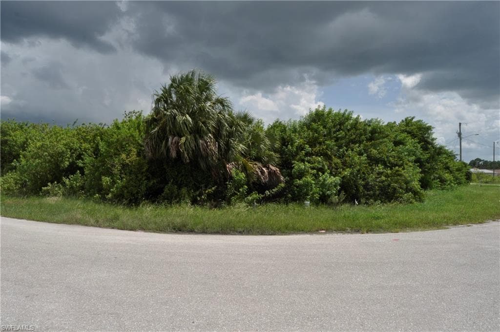316/318 Peerless ST LEHIGH ACRES, FL 33974