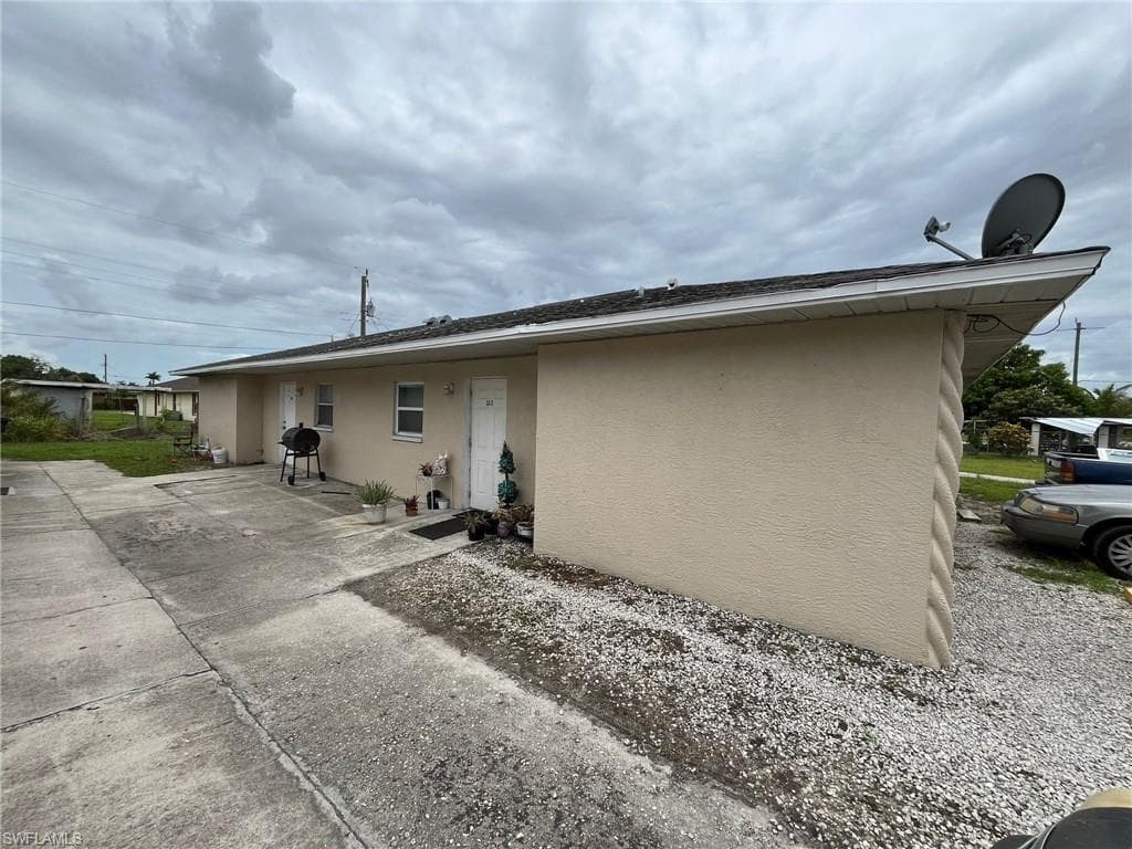 3510/3512 Dora ST FORT MYERS, FL 33916