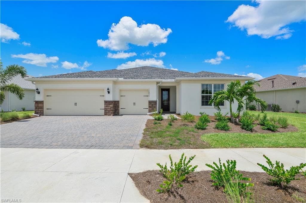 16056 Shoreline DR PUNTA GORDA, FL 33982