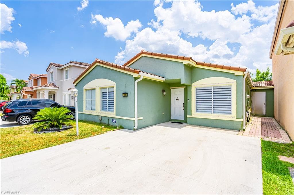 16610 97 TER MIAMI, FL 33196