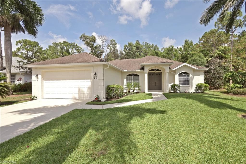 32 Heritage WAY NAPLES, FL 34110