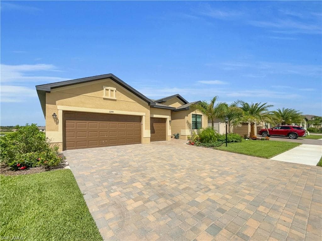 3248 Menores WAY FORT MYERS, FL 33905