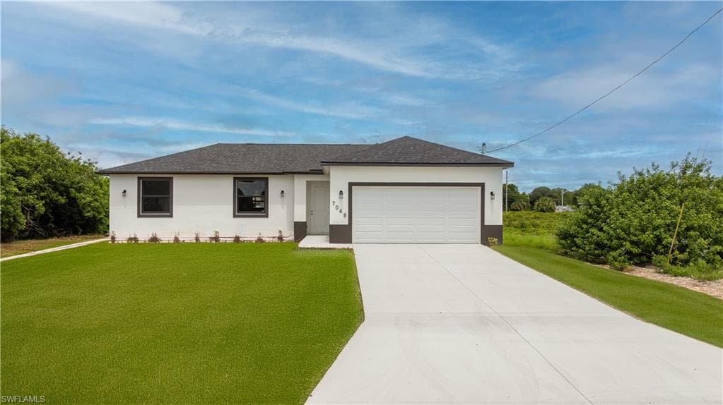 7048 Calder CIR LABELLE, FL 33935