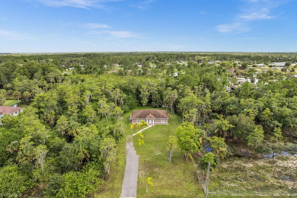 3330 31st AVE NE NAPLES, FL 34120