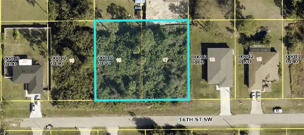 3024 36th ST SW LEHIGH ACRES, FL 33976