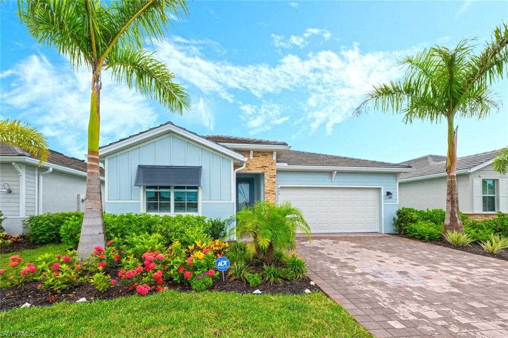 475 Polihale WAY NAPLES, FL 34114