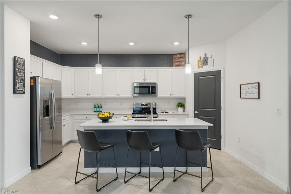 2614 Scarlet WAY NAPLES, FL 34120
