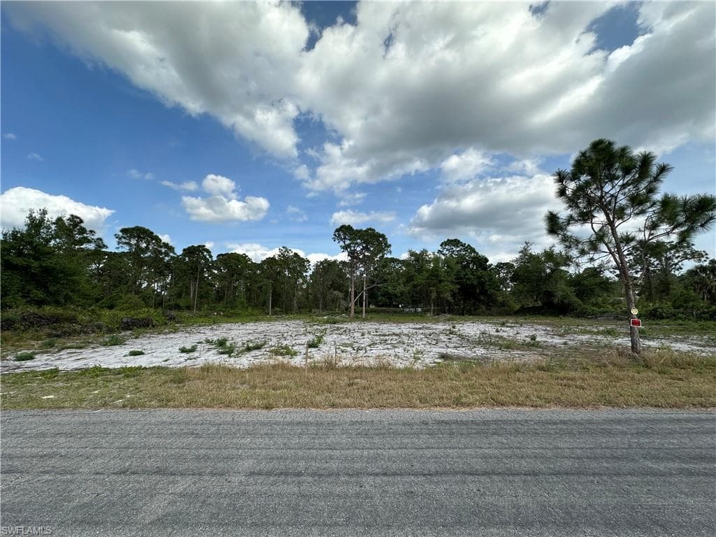 1760 Pine AVE LEHIGH ACRES, FL 33972
