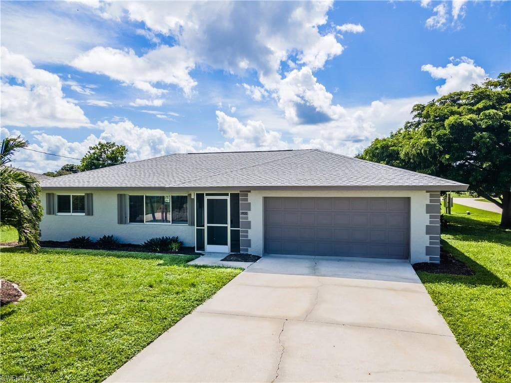 1400 SE 30th ST CAPE CORAL, FL 33904