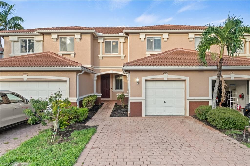 17579 Cherry Ridge LN FORT MYERS, FL 33967