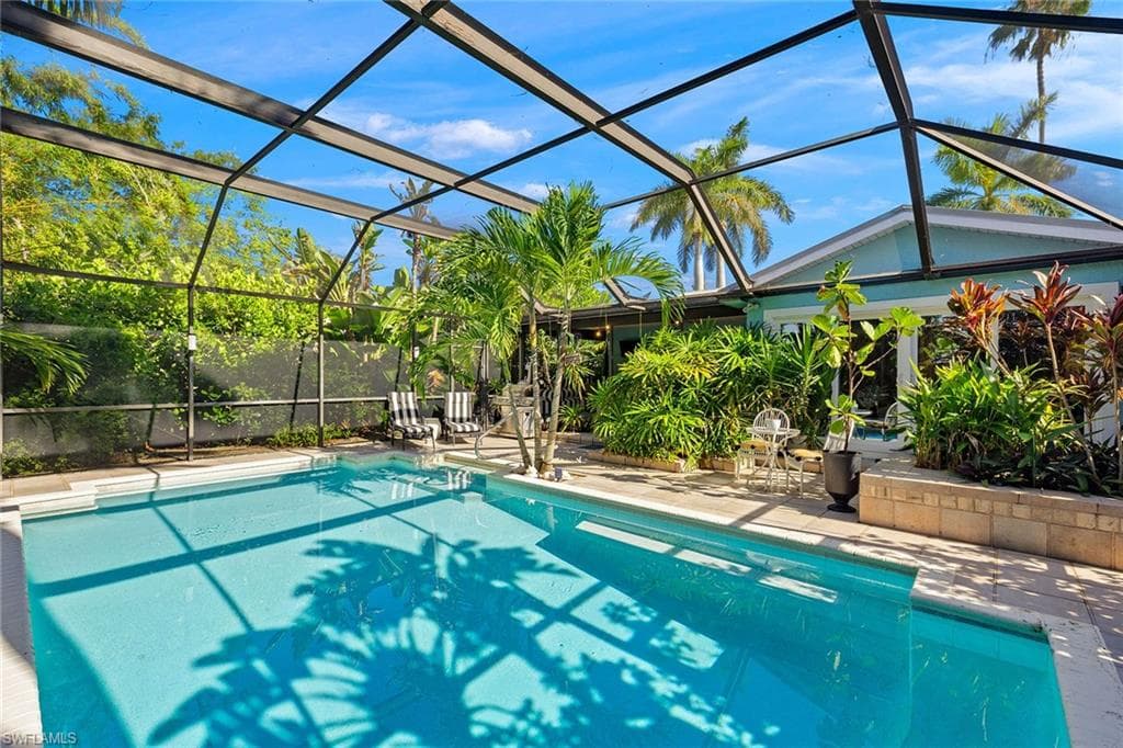 792 108th AVE N NAPLES, FL 34108