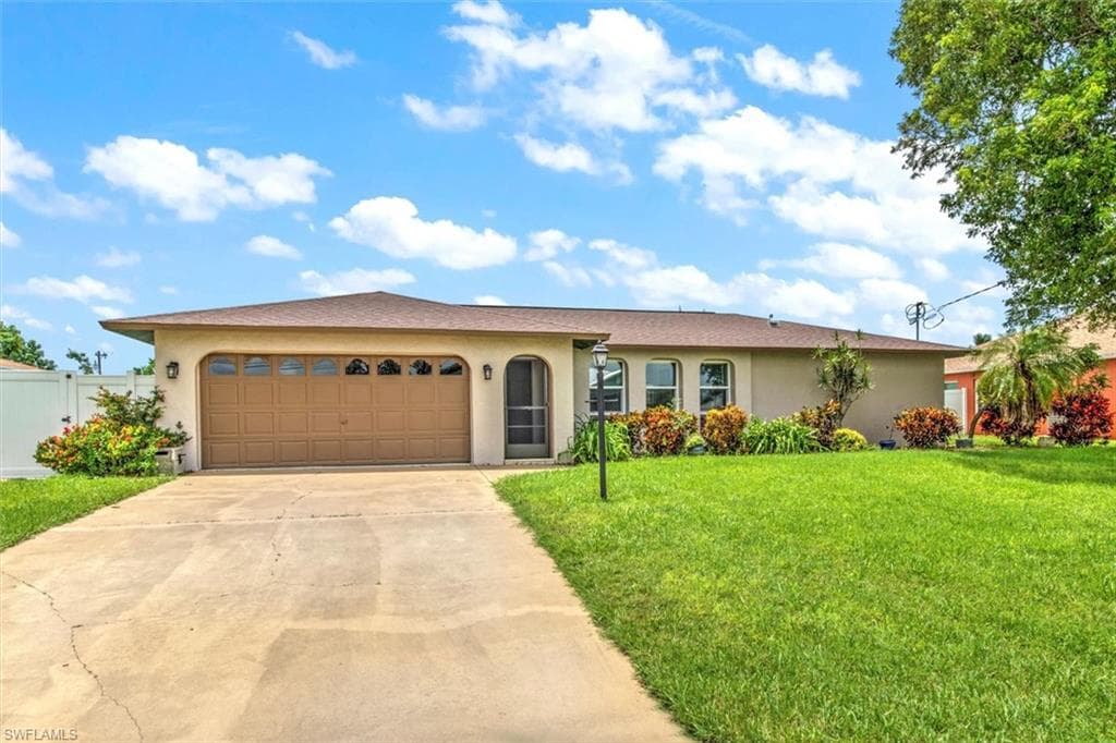 1426 SE 31st TER CAPE CORAL, FL 33904
