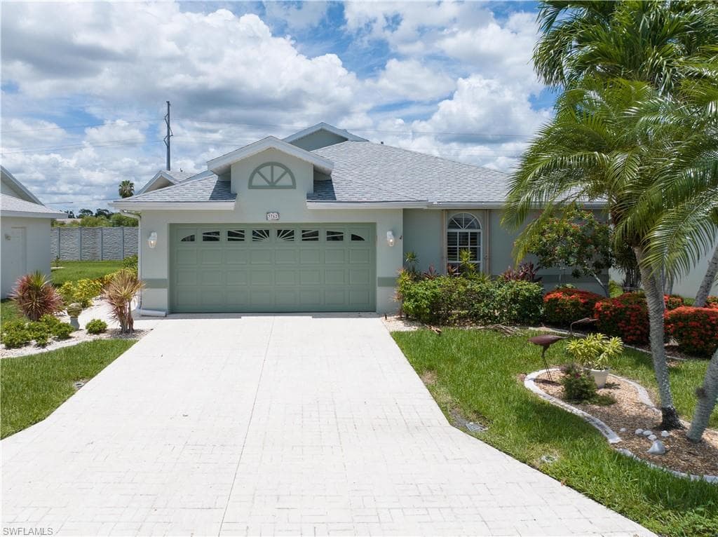 3762 Sabal Springs BLVD NORTH FORT MYERS, FL 33917