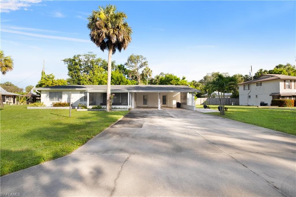 27584 Lime ST BONITA SPRINGS, FL 34135