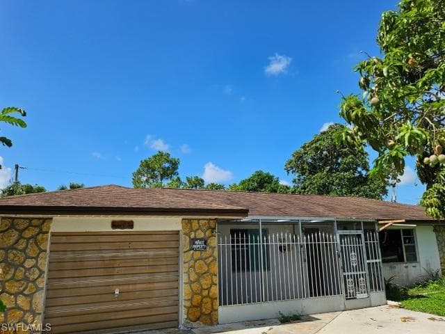 702 Jackson LN LEHIGH ACRES, FL 33936