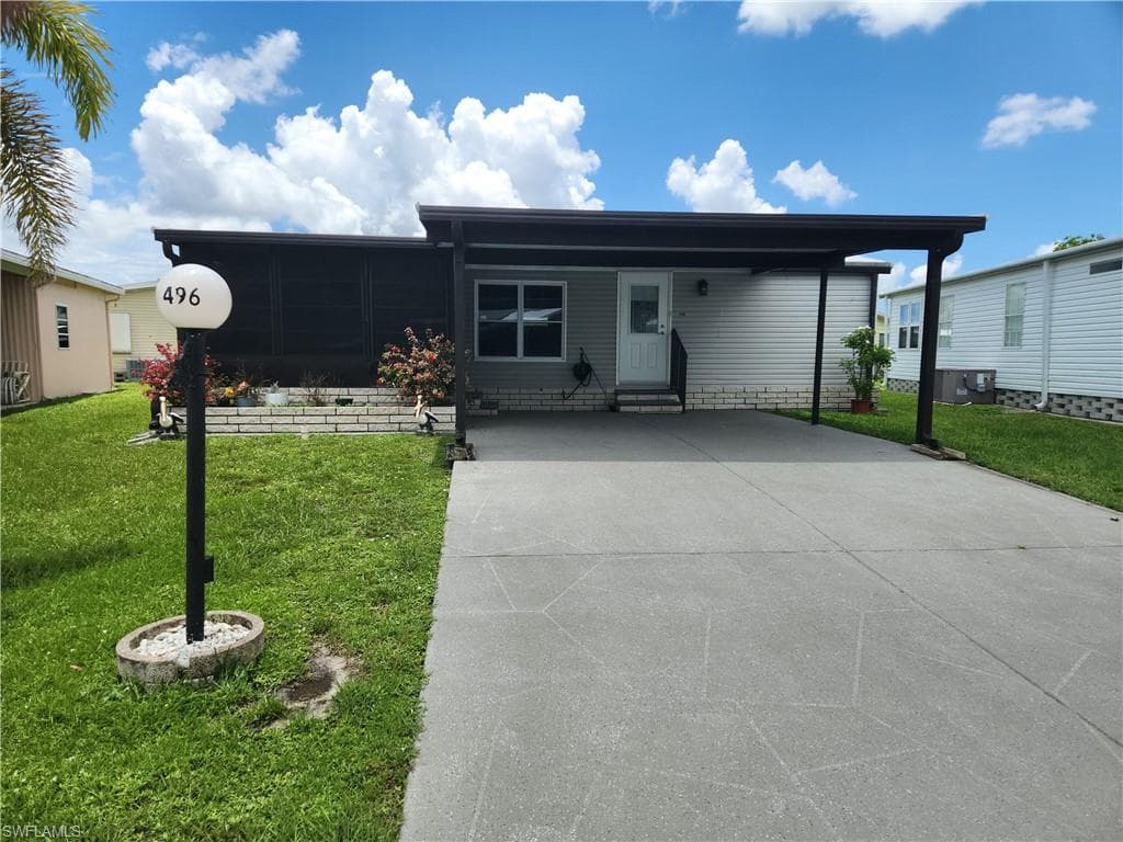 496 Misty LN NORTH FORT MYERS, FL 33903
