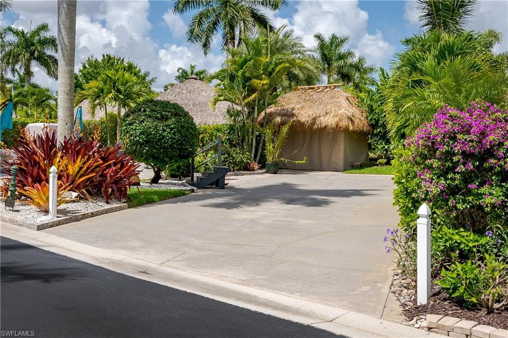 13573 Snapper LN NAPLES, FL 34114