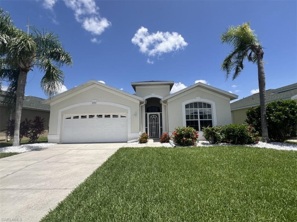 1775 Emerald Cove CIR CAPE CORAL, FL 33991