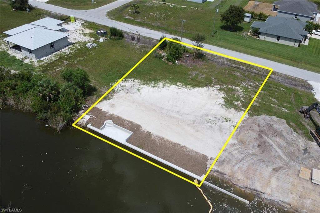 1104 NW 28th AVE CAPE CORAL, FL 33993