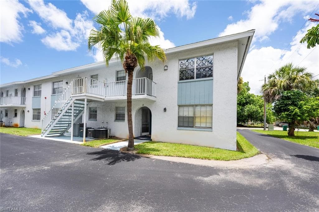 4900 Biscayne DR 12 NAPLES, FL 34112