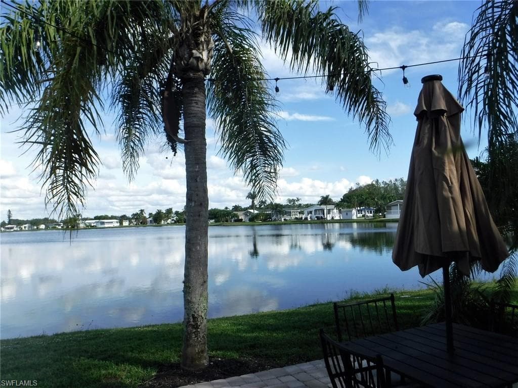 3005 Crystal Lake DR NAPLES, FL 34120