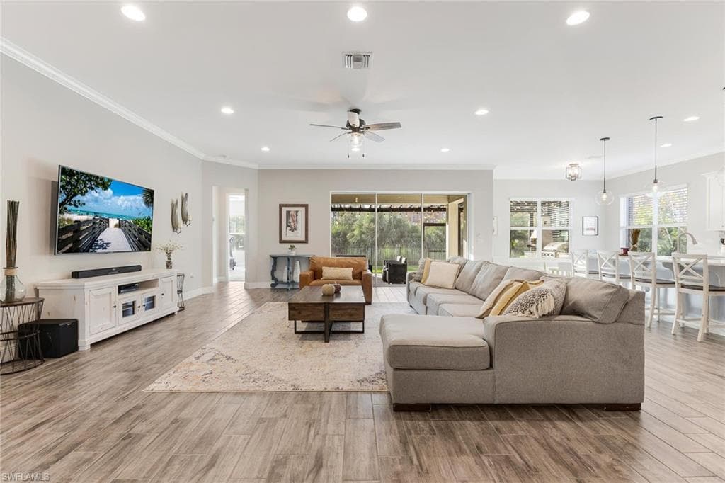 3684 Pilot CIR NAPLES, FL 34120