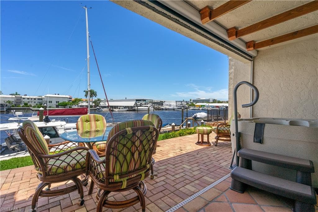 800 River Point DR 213 NAPLES, FL 34102
