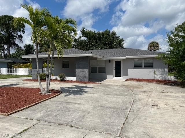 4562 Tennyson DR NORTH FORT MYERS, FL 33903