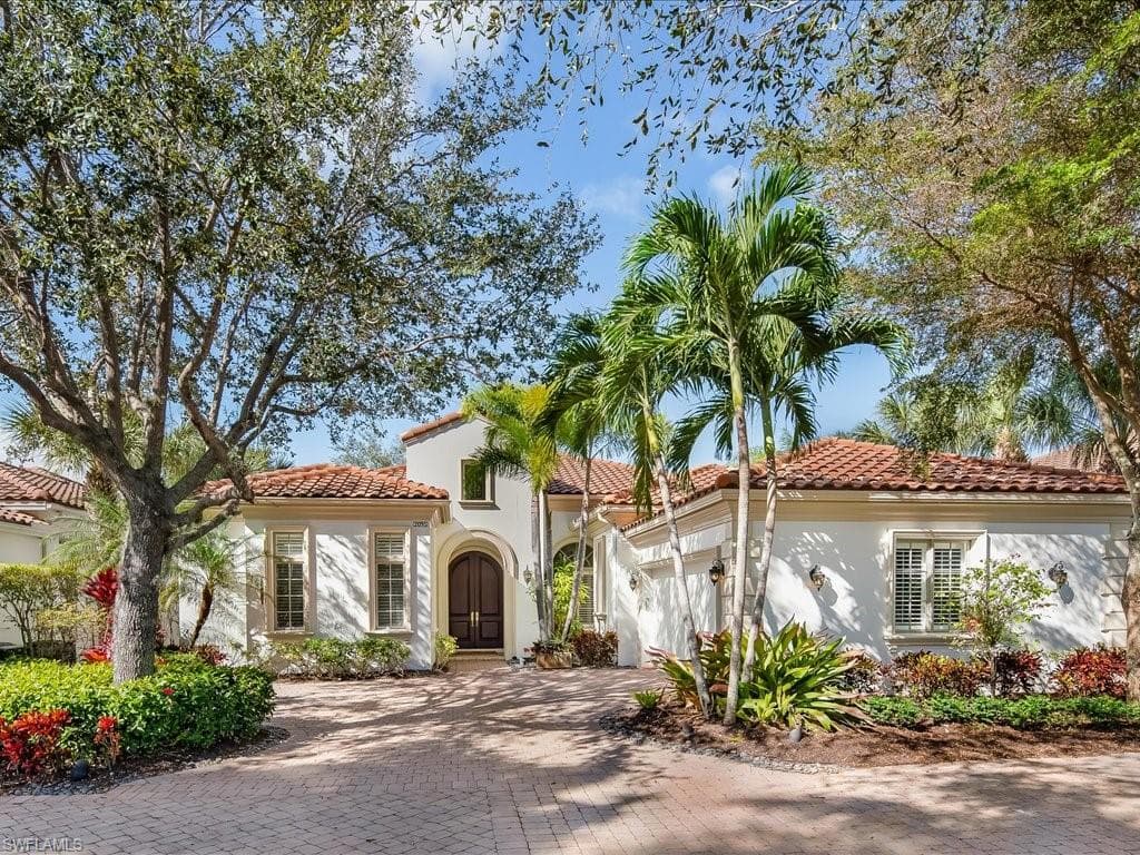2095 Rivoli CT NAPLES, FL 34105