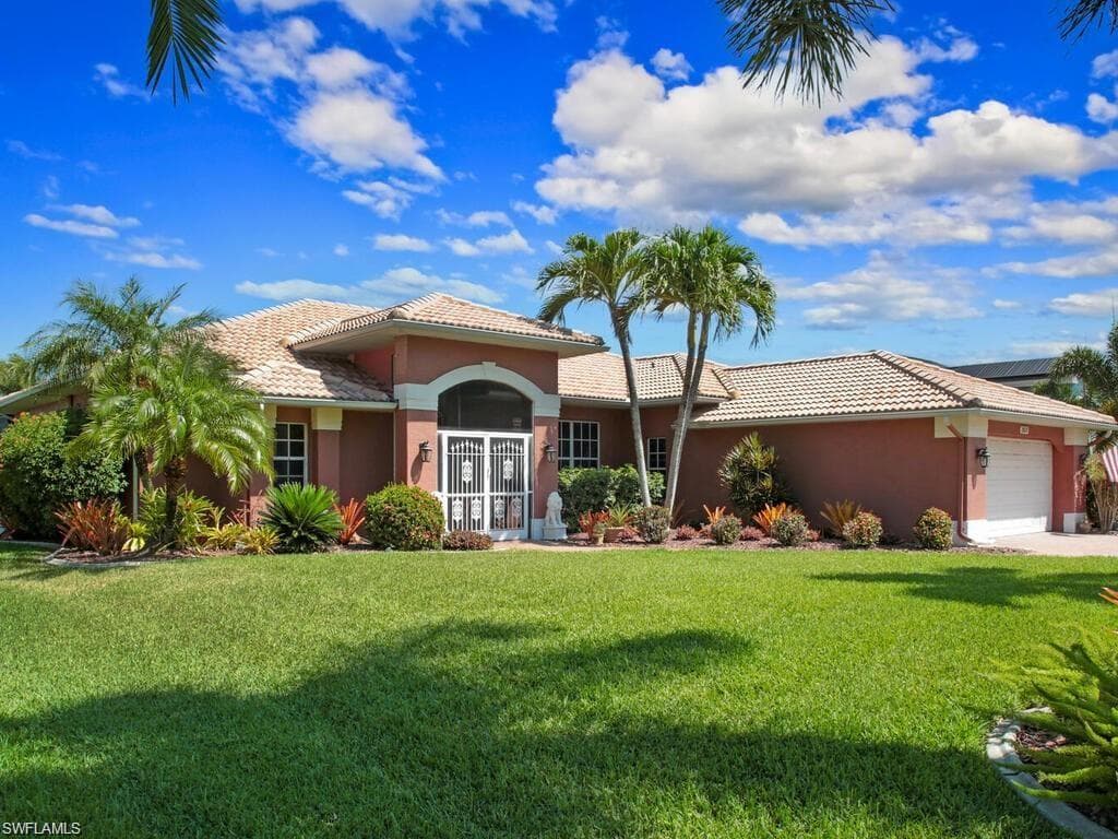 2615 SW 28th TER CAPE CORAL, FL 33914