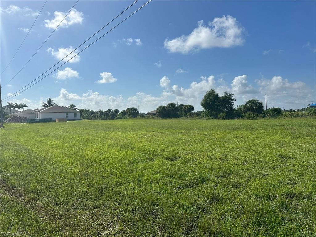 2012 NE 18th ST CAPE CORAL, FL 33909