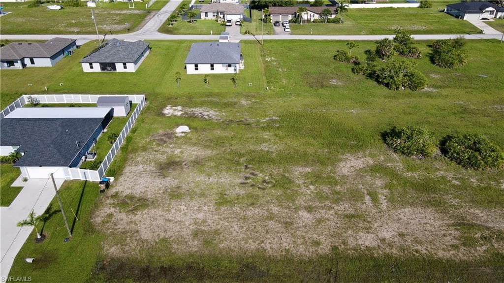 1804 Nelson RD N CAPE CORAL, FL 33993