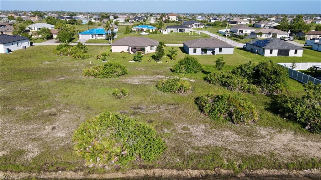1738 Nelson RD N CAPE CORAL, FL 33993