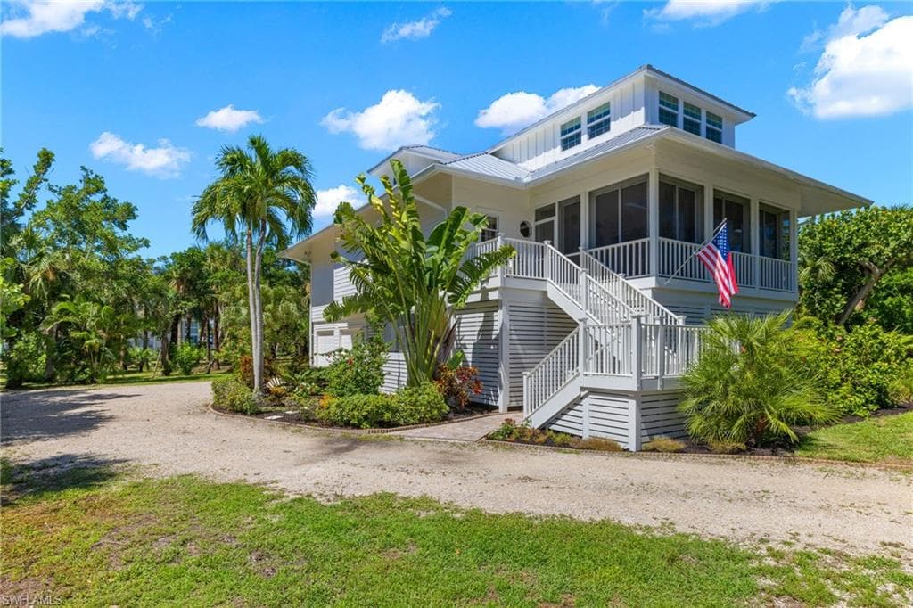 539 N Yachtsman DR SANIBEL, FL 33957