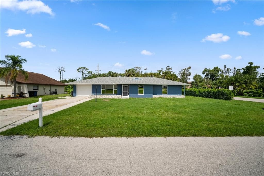 17612 Taylor DR FORT MYERS, FL 33908