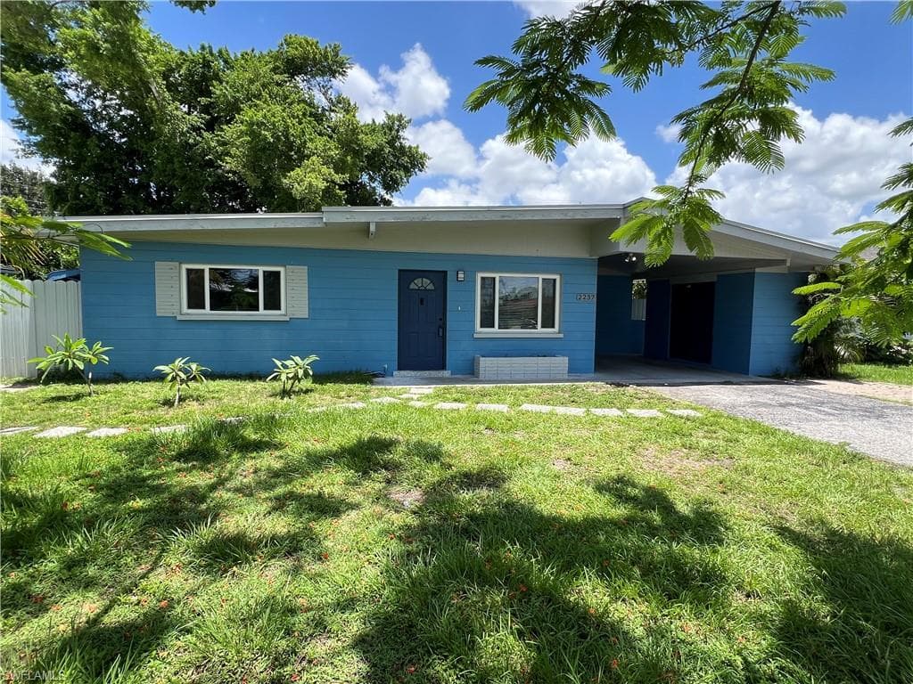 2237 Sunrise BLVD FORT MYERS, FL 33907