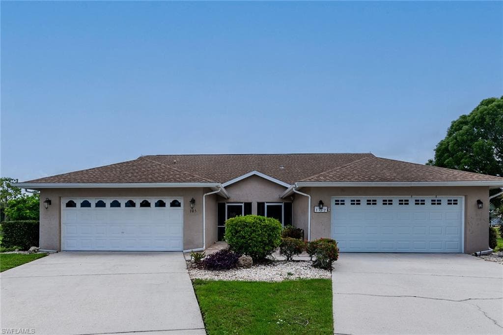 105 Tanglewood CT NAPLES, FL 34113
