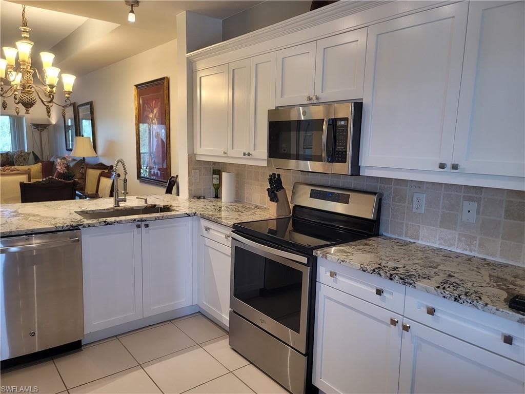 7839 Regal Heron CIR 303 NAPLES, FL 34104