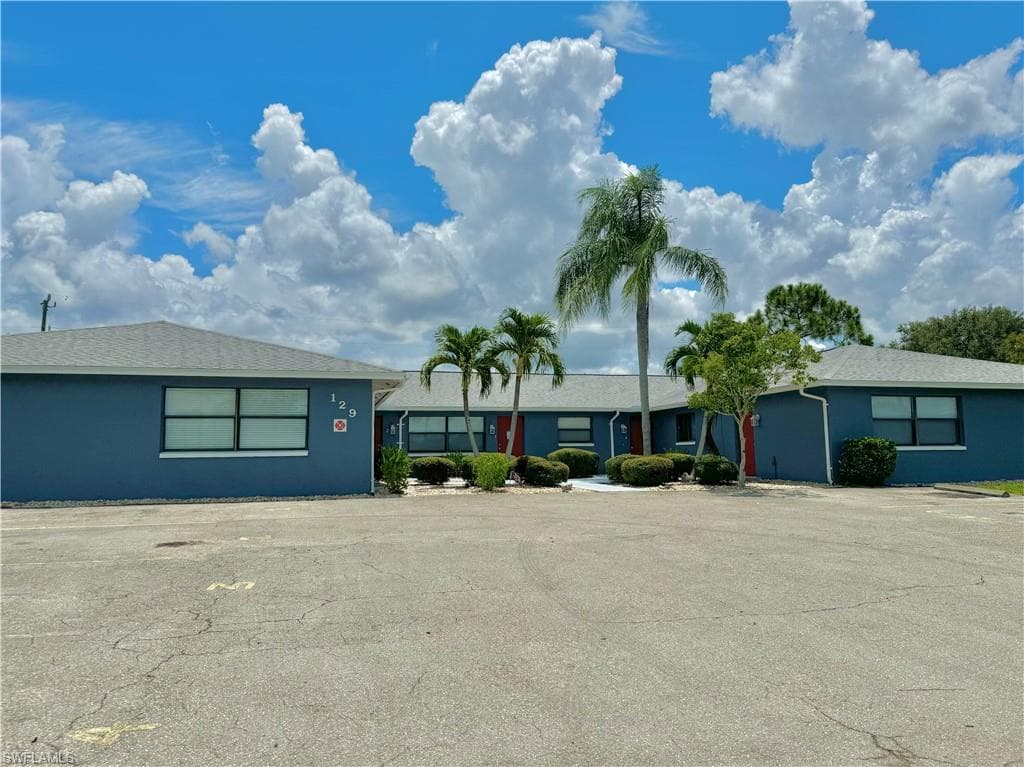 129 SE 23rd PL -Unit 5 CAPE CORAL, FL 33990
