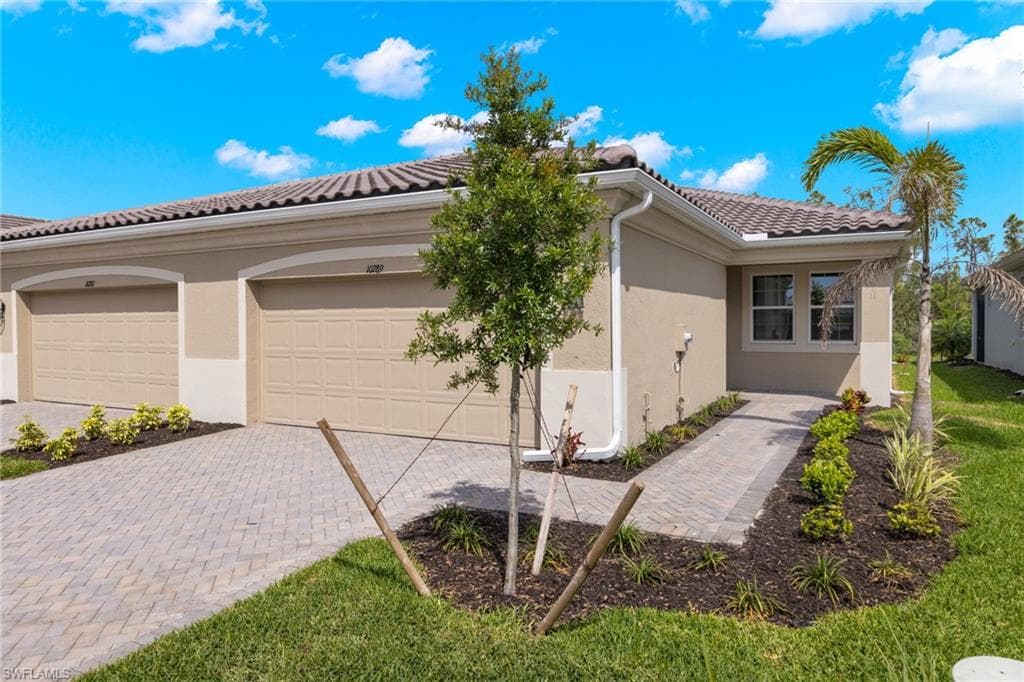 10289 Bonavie Cove DR FORT MYERS, FL 33966