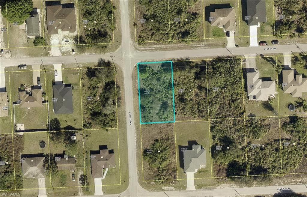 3521 21st ST SW LEHIGH ACRES, FL 33976
